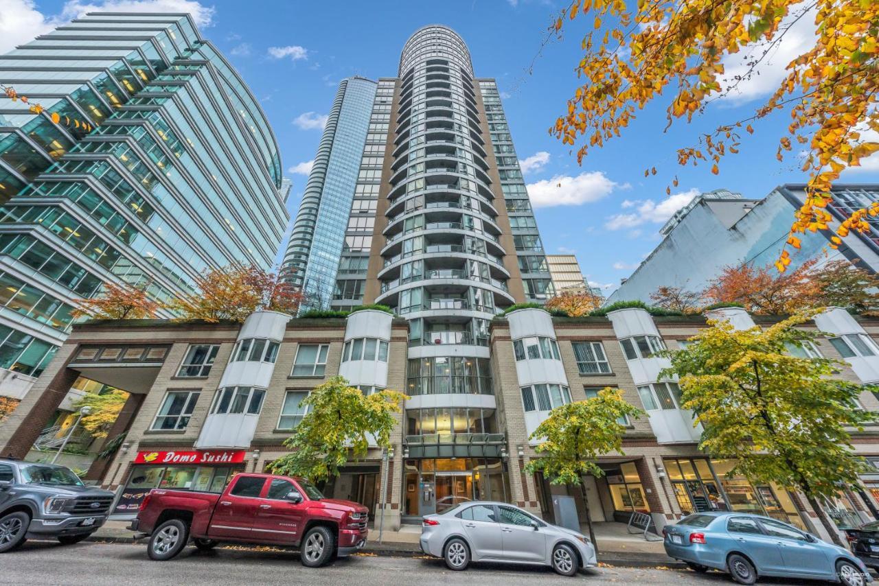 Apartamento 1-br In Downtown Coal Harbour With Parking And Views *